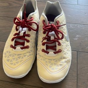 Women’s Nike 6.5 shoes